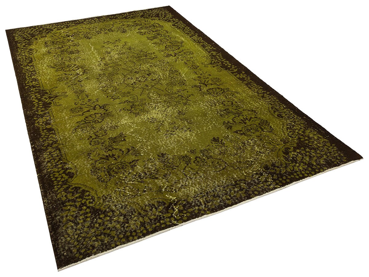 Vintage Turkish Wool Rug (5'8''x9' ft): Handmade Anatolian Persian Design