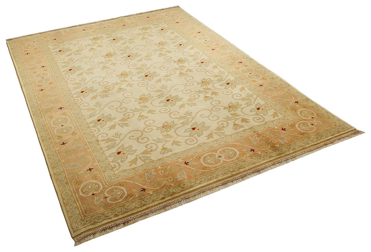 Vintage Turkish Wool Rug: Handmade Beige Floral Carpet (5.70 ft x 7.48 ft)