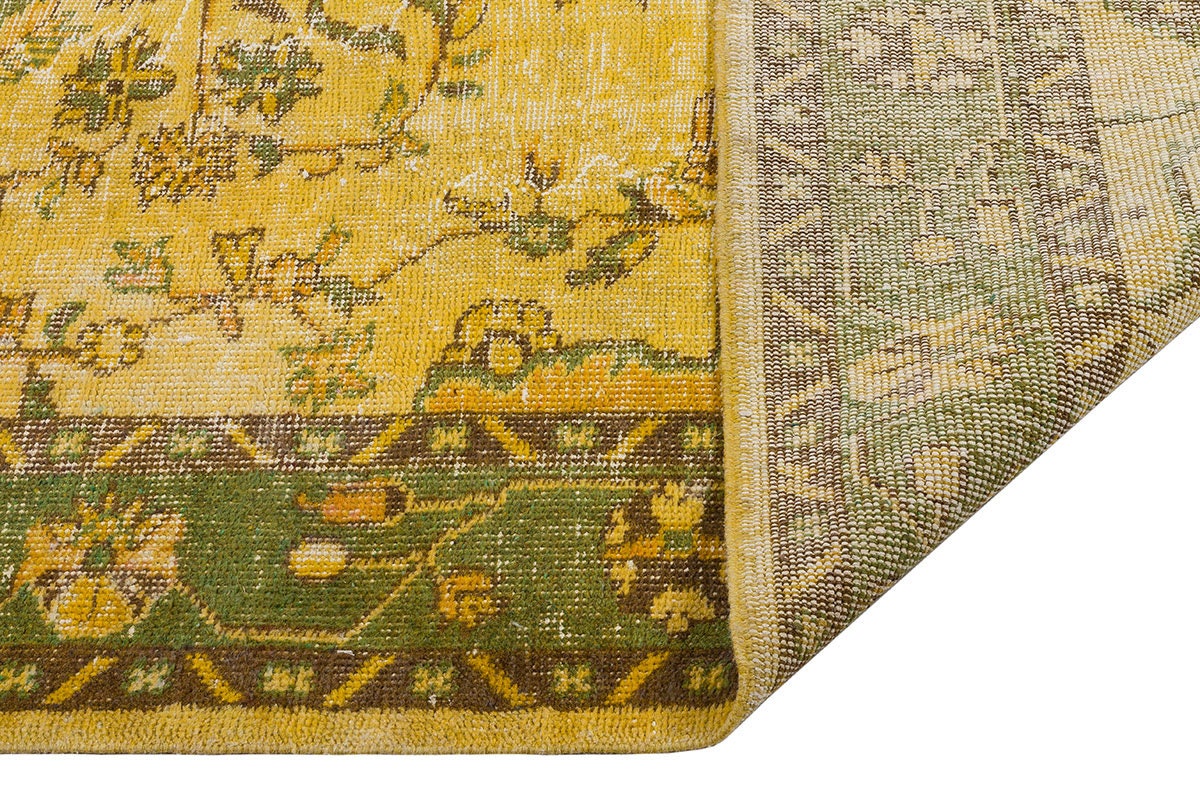 Vintage Turkish Wool Rug (6.1x10 ft): Handmade Anatolian Persian Design