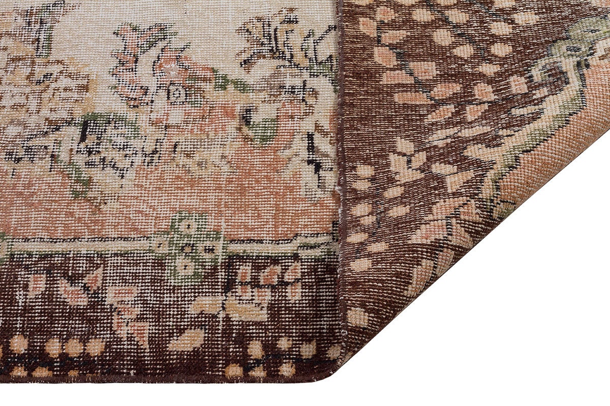 Vintage Turkish Rug (6.8x10.4 ft): Handmade Wool Anatolian Rug