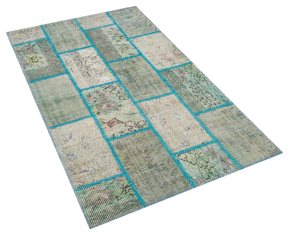 Handmade Patchwork Turkish Rug: Bohemian Wool Area Rug (3.3x5.9 ft)