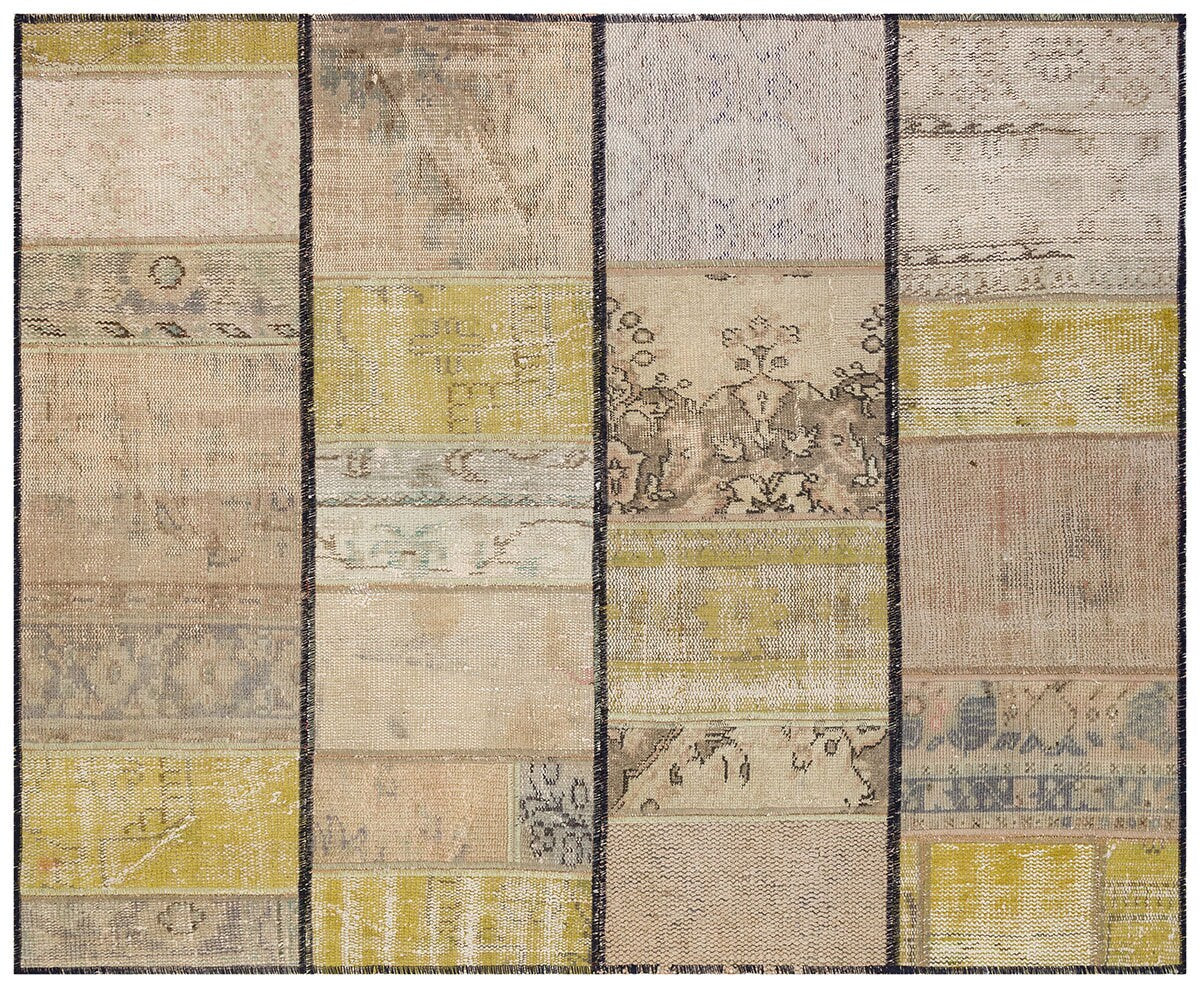 Handmade Patchwork Turkish Rug: Bohemian Wool Area Rug (4.4x5.4 ft)