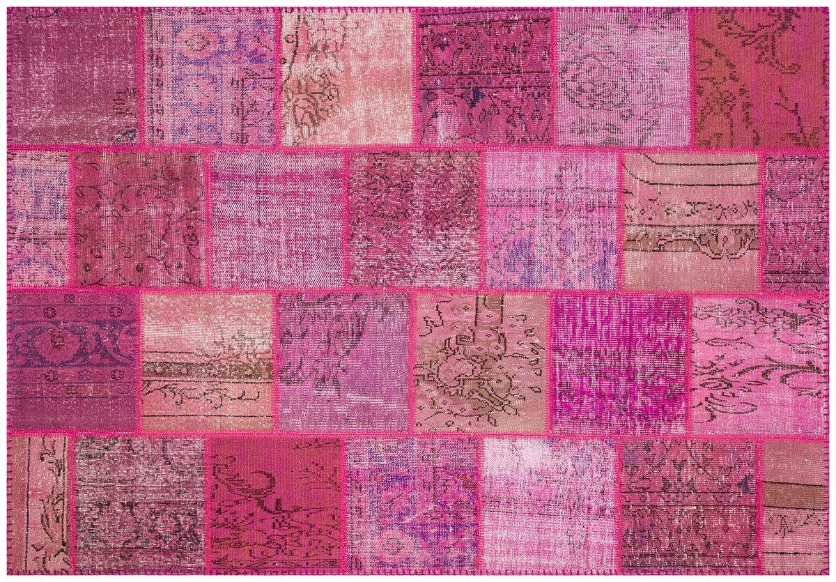 Handmade Pink Patchwork Rug: Bohemian Wool Area Rug (5.6x7.7ft)