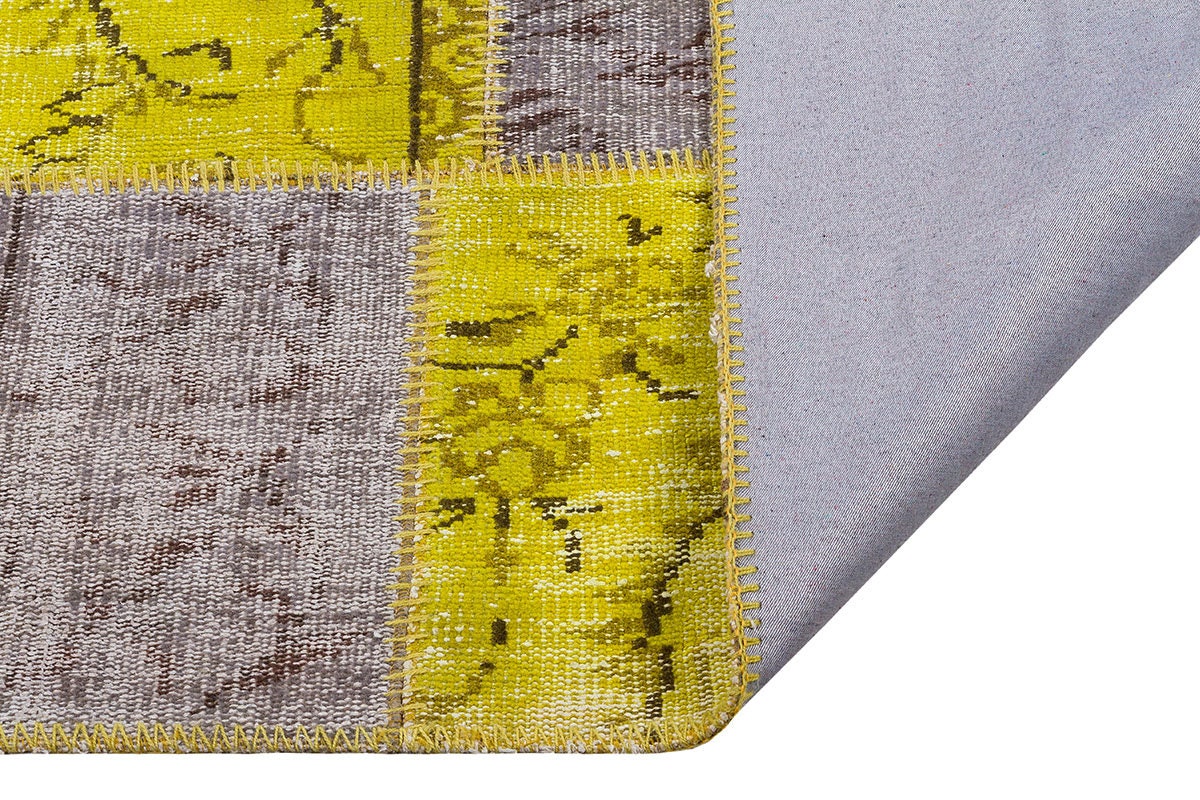 Handmade Wool Patchwork Turkish Rug - 5.4x7.9 ft