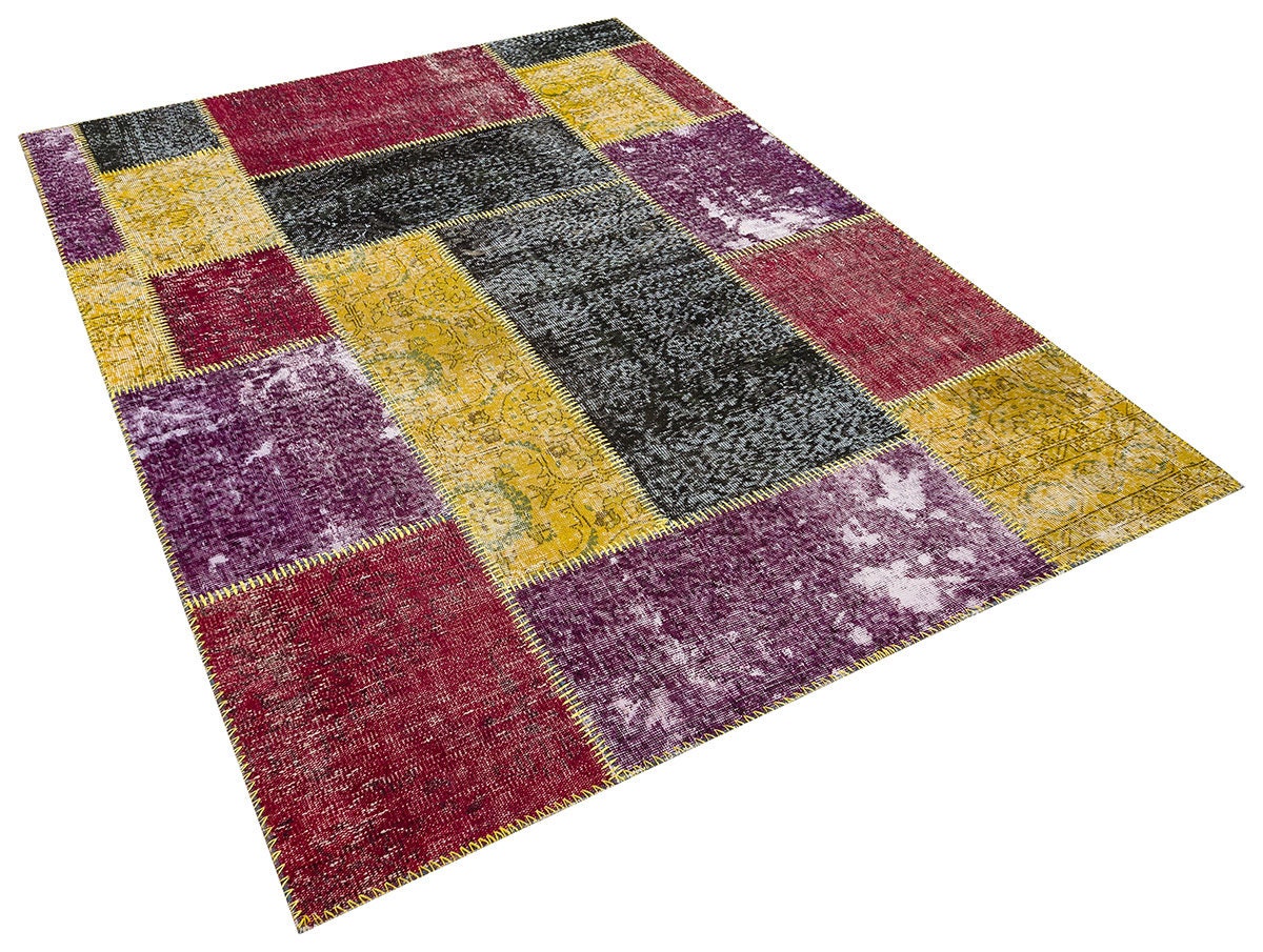 Handmade Wool Patchwork Turkish Rug: Bohemian Area Rug (5.6x7.9 ft)