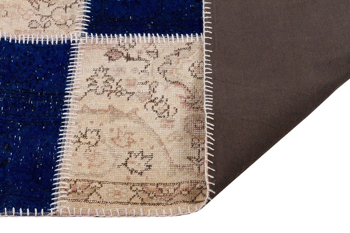 Handmade Patchwork Turkish Rug: Bohemian Wool Area Rug (5.6x7.9 ft)