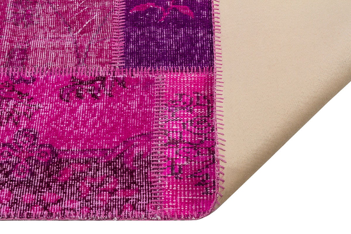 Handmade Pink Patchwork Rug: Modern Bohemian Wool Area Rug (5.8x8.4 ft)
