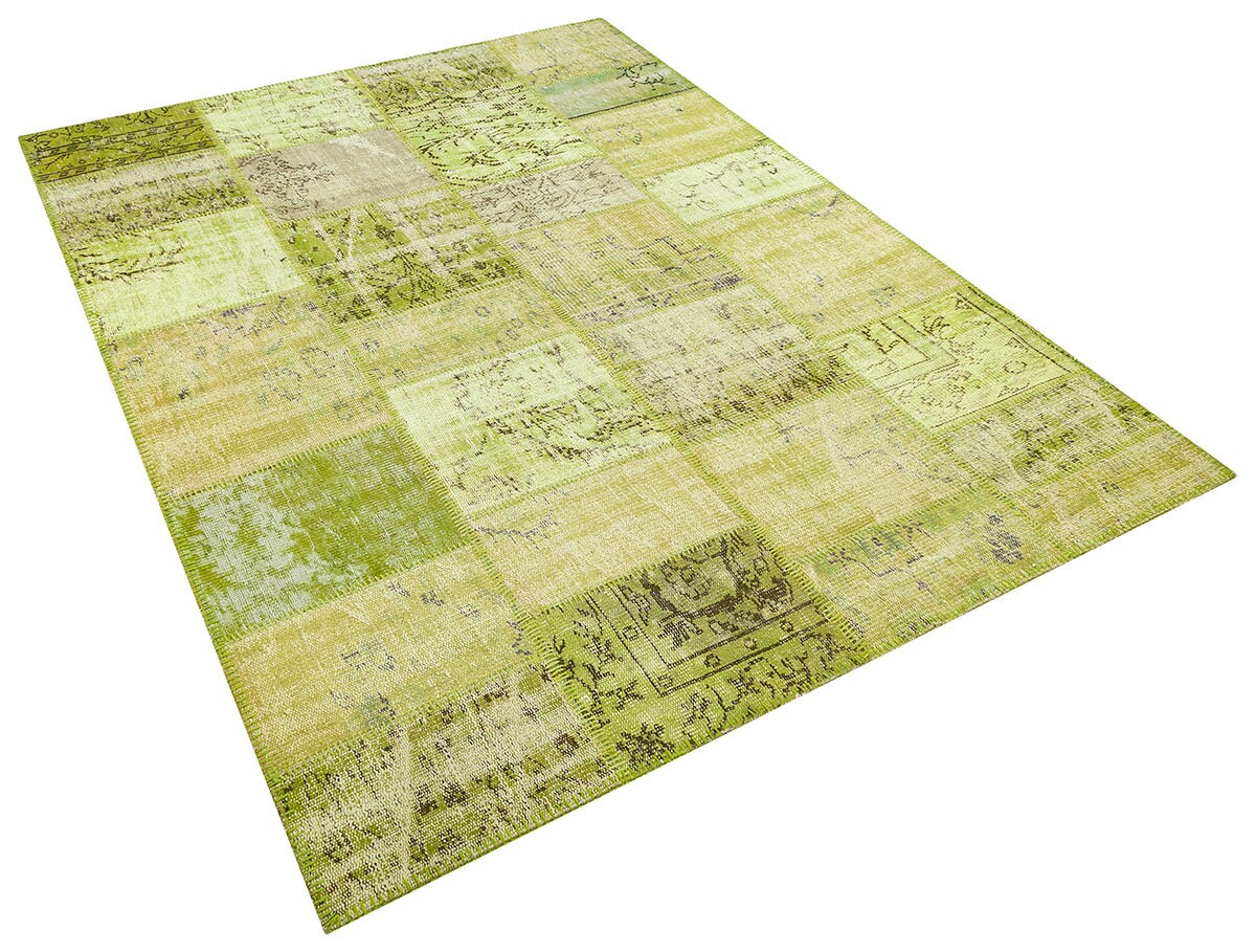 Green Patchwork Wool Rug: Handmade Turkish Area Rug (5.5x8.1 ft)