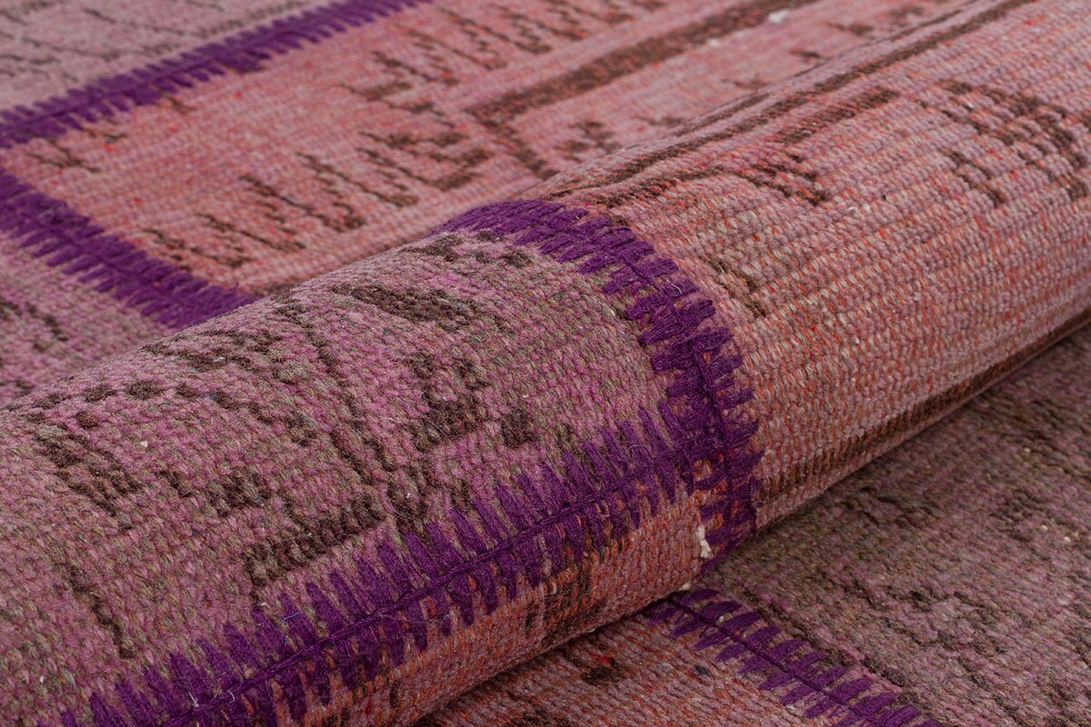 Handmade Wool Patchwork Rug: Bohemian Pink Anatolian Rug (5.9x8.5 ft)