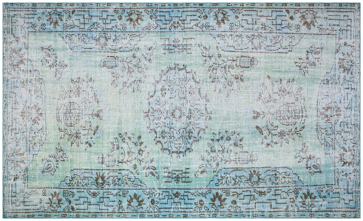 Vintage Turkish Wool Rug (5.2x8.7 ft): Handmade Anatolian Design