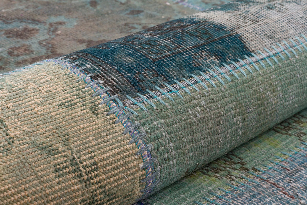 Handmade Patchwork Turkish Rug: Bohemian Wool Area Rug (5.2x7.5 ft)