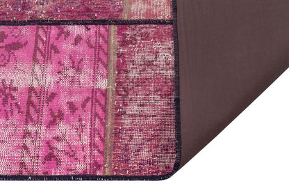 Handmade Pink Patchwork Wool Rug: Bohemian Area Rug (4.4x6.8 ft)