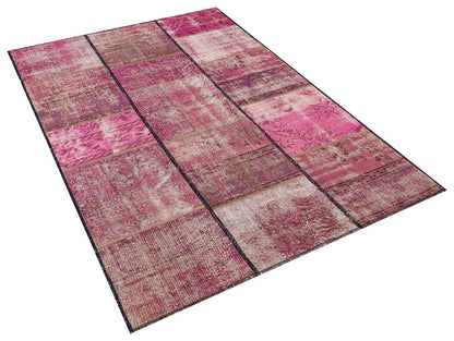 Handmade Pink Patchwork Wool Rug: Bohemian Area Rug (4.4x6.8 ft)