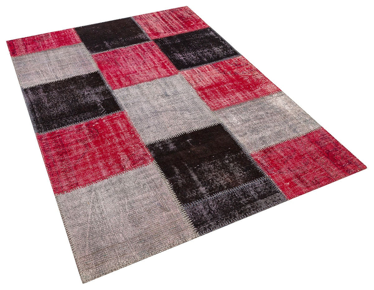 Handmade Wool Patchwork Turkish Rug: Bohemian Area Rug (4.6x6.6 ft)