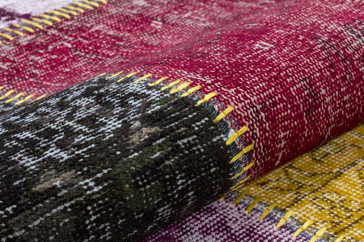 Handmade Wool Patchwork Turkish Rug: Bohemian Area Rug (5.6x7.9 ft)