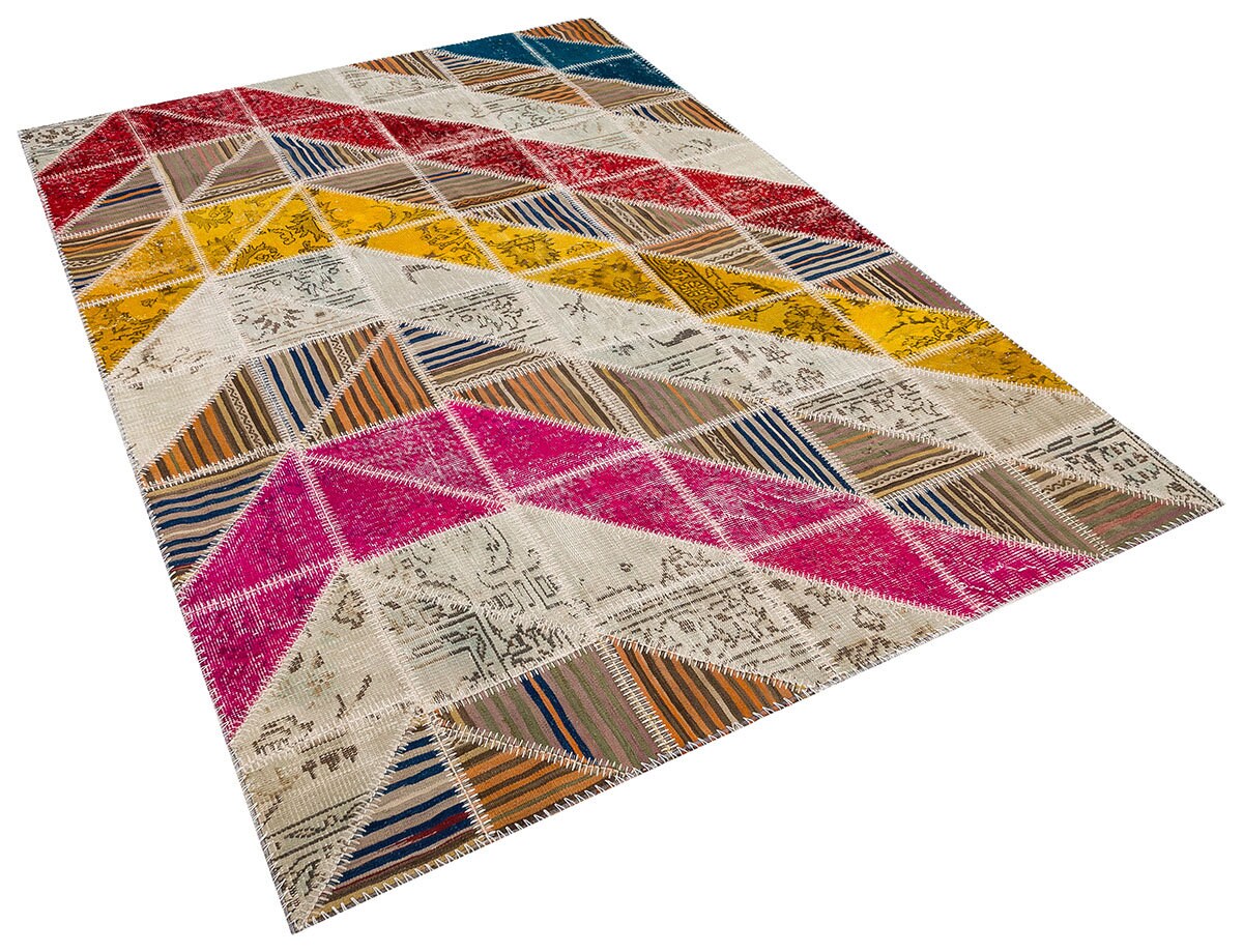 Handmade Patchwork Turkish Rug: Bohemian Wool Area Rug (5.6x7.9 ft)