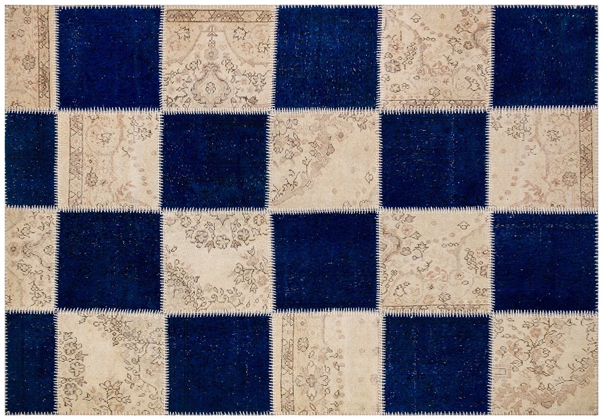Handmade Patchwork Turkish Rug: Bohemian Wool Area Rug (5.6x7.9 ft)
