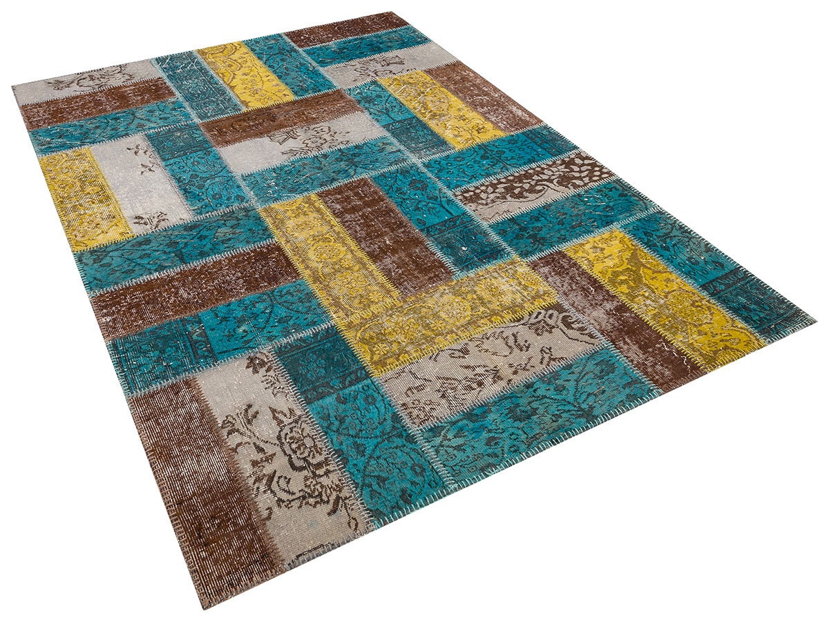 Handmade Patchwork Turkish Rug: Bohemian Wool Area Rug (5.6x7.9 ft)
