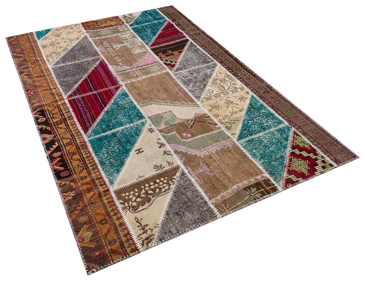 Handmade Wool Patchwork Rug: 5x7.5 ft Bohemian Turkish Rug