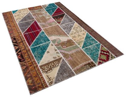 Handmade Wool Patchwork Rug: 5x7.5 ft Bohemian Turkish Rug