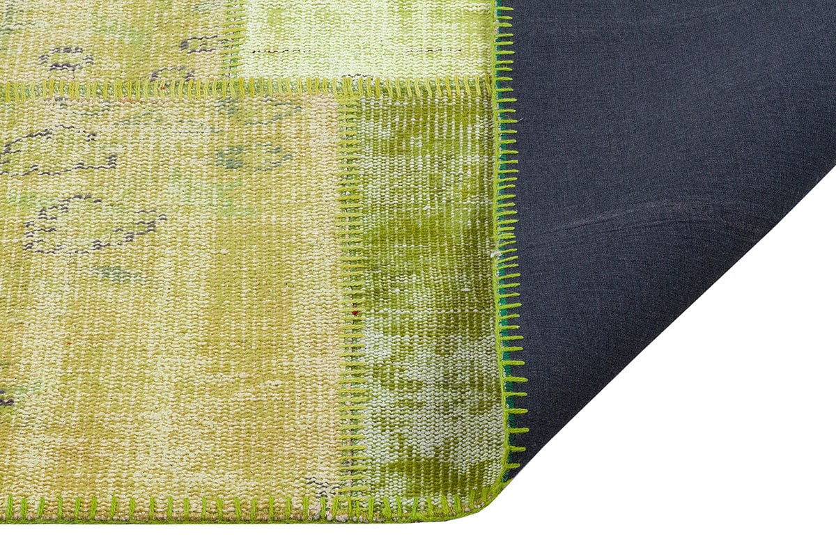 Green Patchwork Wool Rug: Handmade Turkish Area Rug (5.5x8.1 ft)
