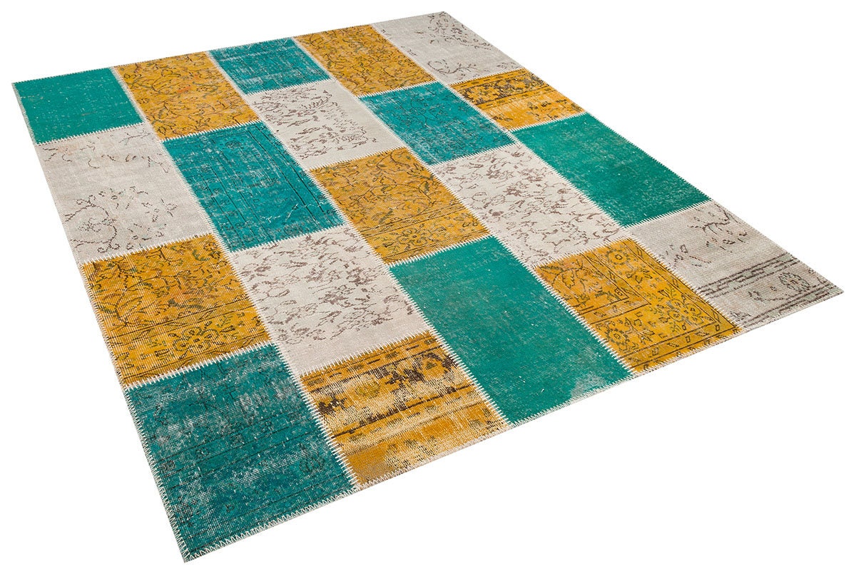 Green Patchwork Wool Rug: Bohemian Handmade Area Rug (6.6x7.5 ft)