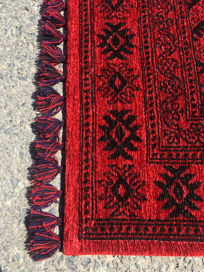 Red Oriental Afghan Rug: Washable Chenille Farmhouse Rug