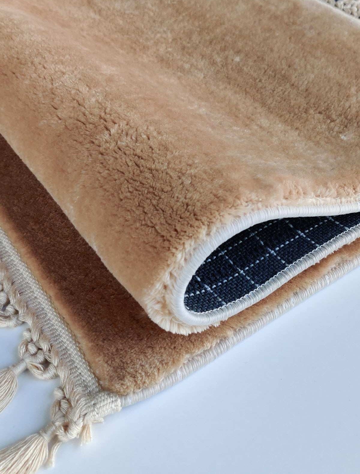 Fluffy Beige Rug: Modern Washable Cotton Carpet
