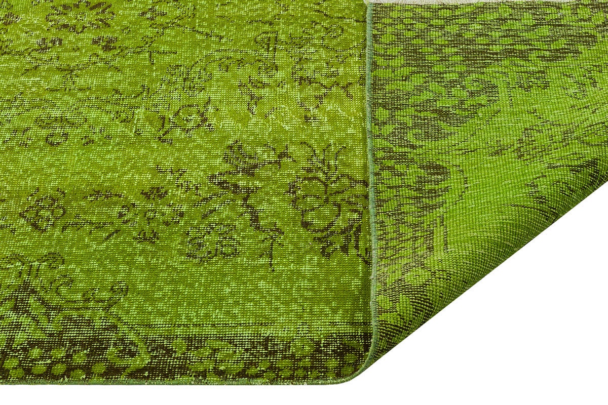 Vintage Green Wool Rug (5.6x8.6 ft) - Anatolian Persian Design