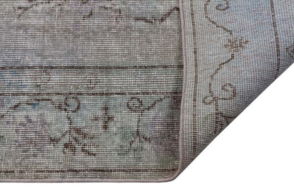 Vintage Turkish Wool Rug (5'7x9'6 ft): Handmade Anatolian Persian Design