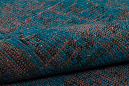 Vintage Turkish Wool Rug (5.68x9.51ft): Handmade Anatolian Area Rug