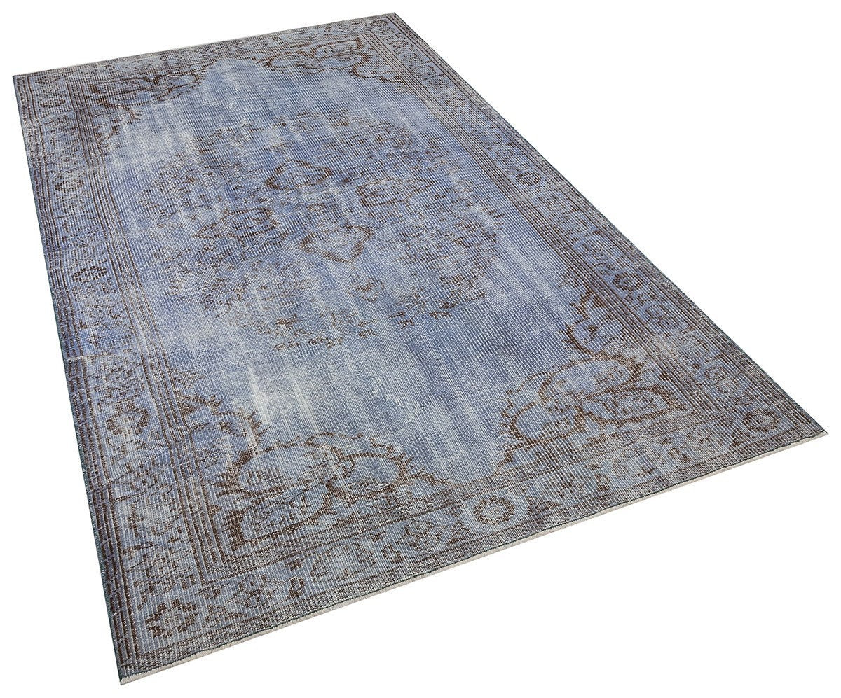 Vintage Turkish Wool Rug (5'x8'): Handmade Anatolian Persian Design