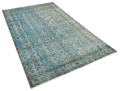 Vintage Turkish Wool Rug (5.1x8.2 ft): Handmade Anatolian Persian Design