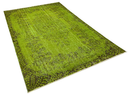 Vintage Green Wool Rug (5.6x8.6 ft) - Anatolian Persian Design