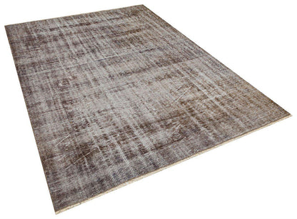Vintage Turkish Wool Rug (5'8"x9'3"ft): Handmade Anatolian Persian Design