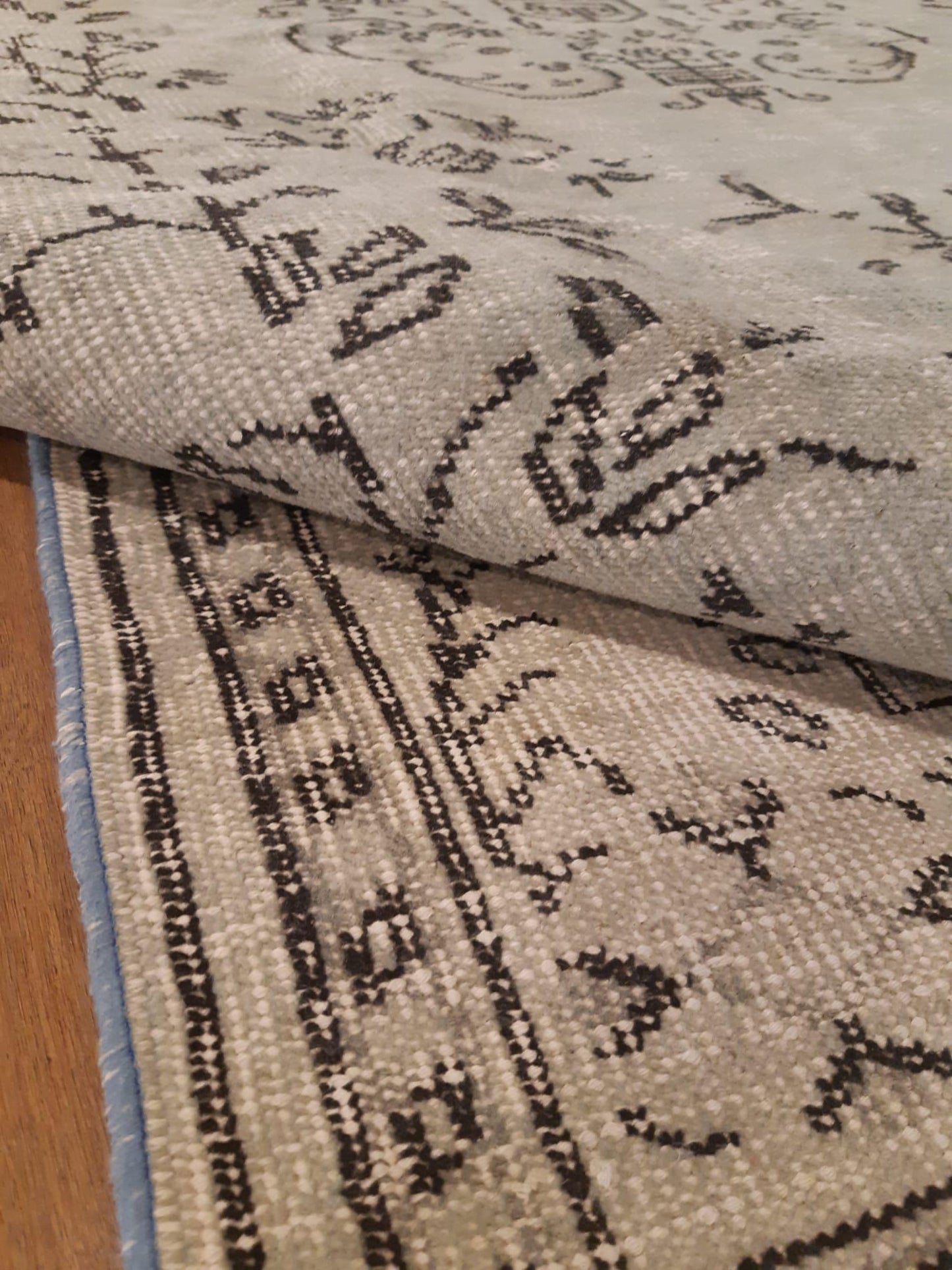 Vintage Turkish Wool Rug (4'x7')