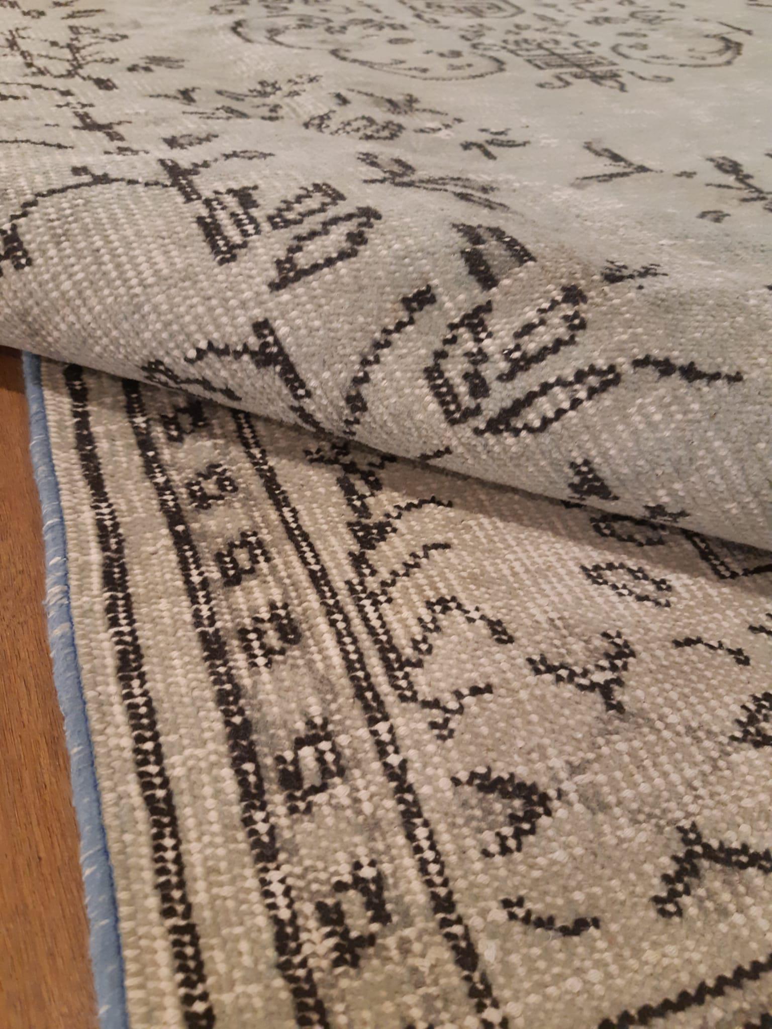 Vintage Turkish Wool Rug (4'x7')