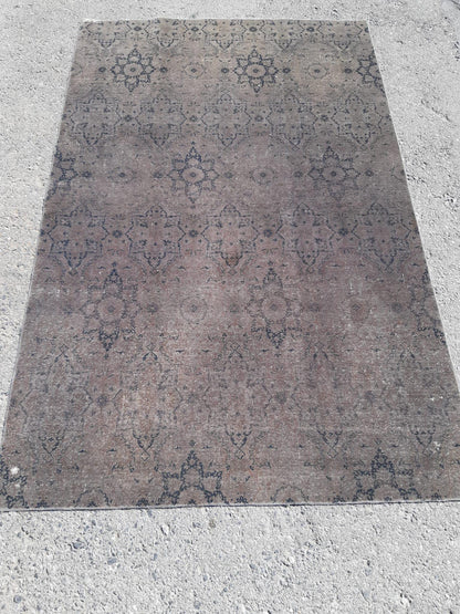 Vintage Turkish Wool Rug (4'9"x7'6") Anatolian Bohemian Area Rug