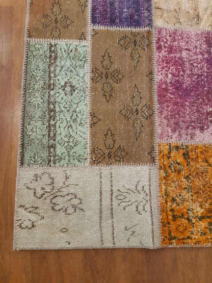 Handmade Wool Patchwork Rug: Bohemian Turkish Area Rug (4.4x6.8 ft)