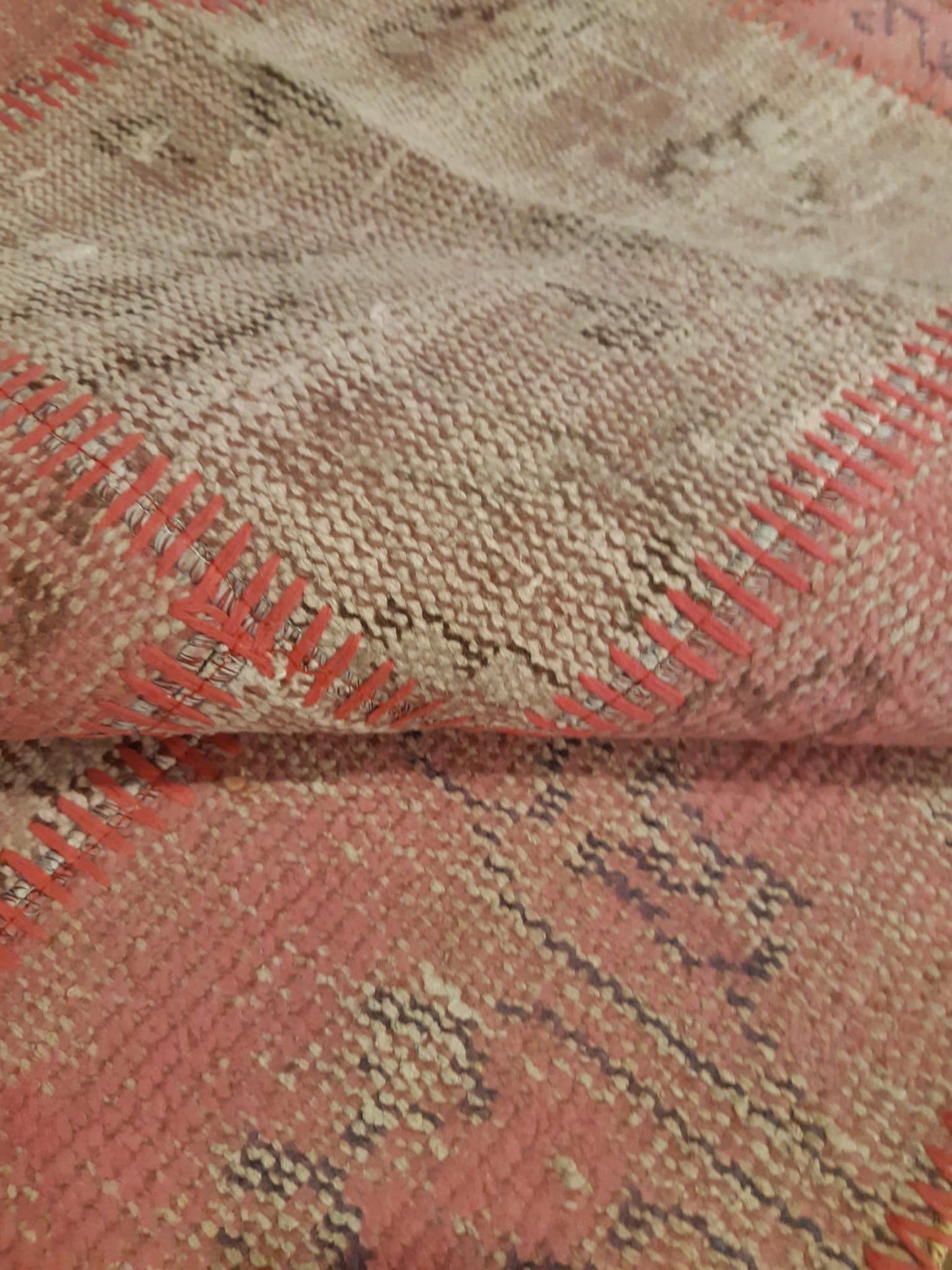 Handmade Pink Patchwork Rug: Bohemian Wool Area Rug (4x6 ft)