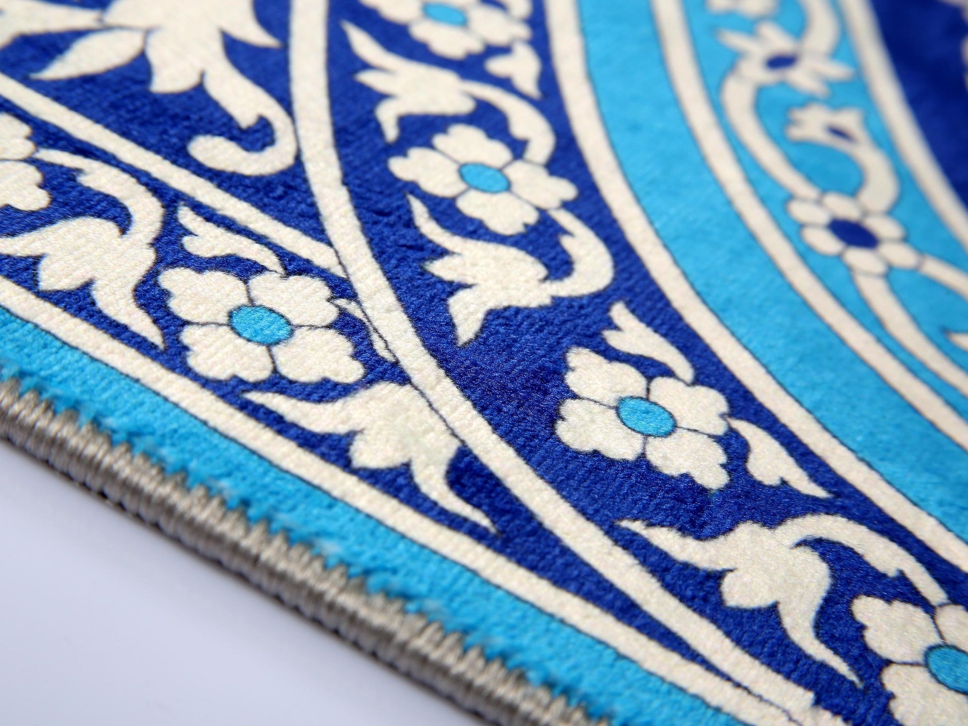 Turkish Prayer Rug, Ottoman Design Muslim Prayer Mat