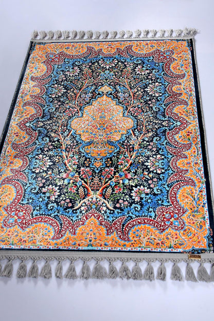 Turkish Prayer Rug, Traditional Ottoman Design Seccade