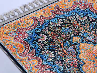 Turkish Prayer Rug, Traditional Ottoman Design Seccade