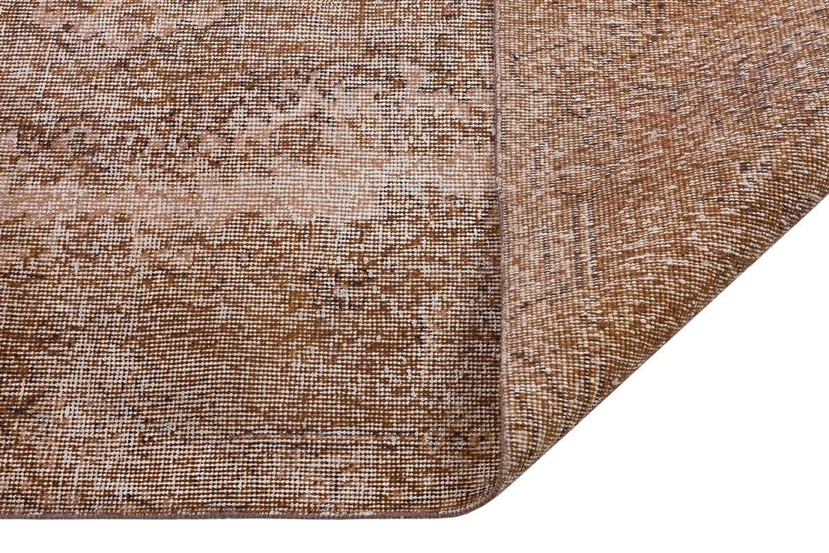 Vintage Turkish Wool Rug (4'x7'): Handmade Anatolian Persian Design