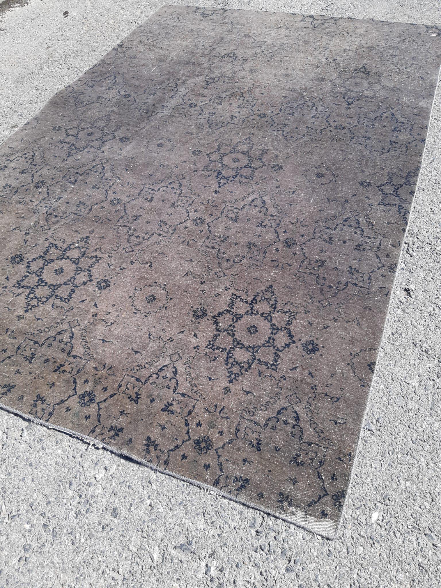 Vintage Turkish Wool Rug (4'9"x7'6") Anatolian Bohemian Area Rug