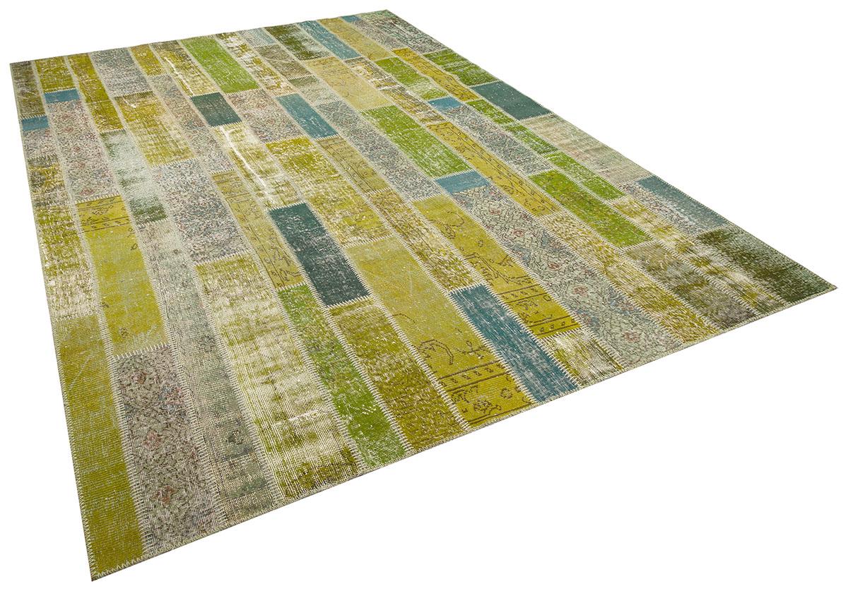 Handmade Wool Turkish Patchwork Rug: Green Vintage Area Rug (8.2x11.5)