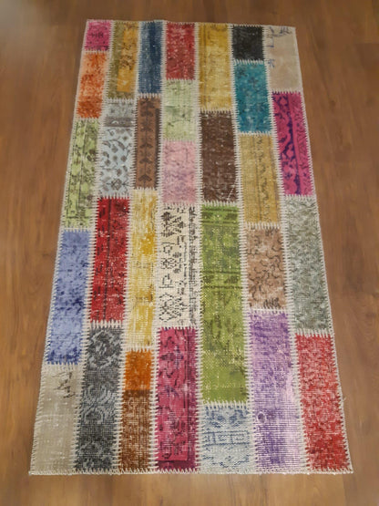 Handmade Wool Patchwork Turkish Rug: Bohemian Runner Rug (2.6x4.9 ft)