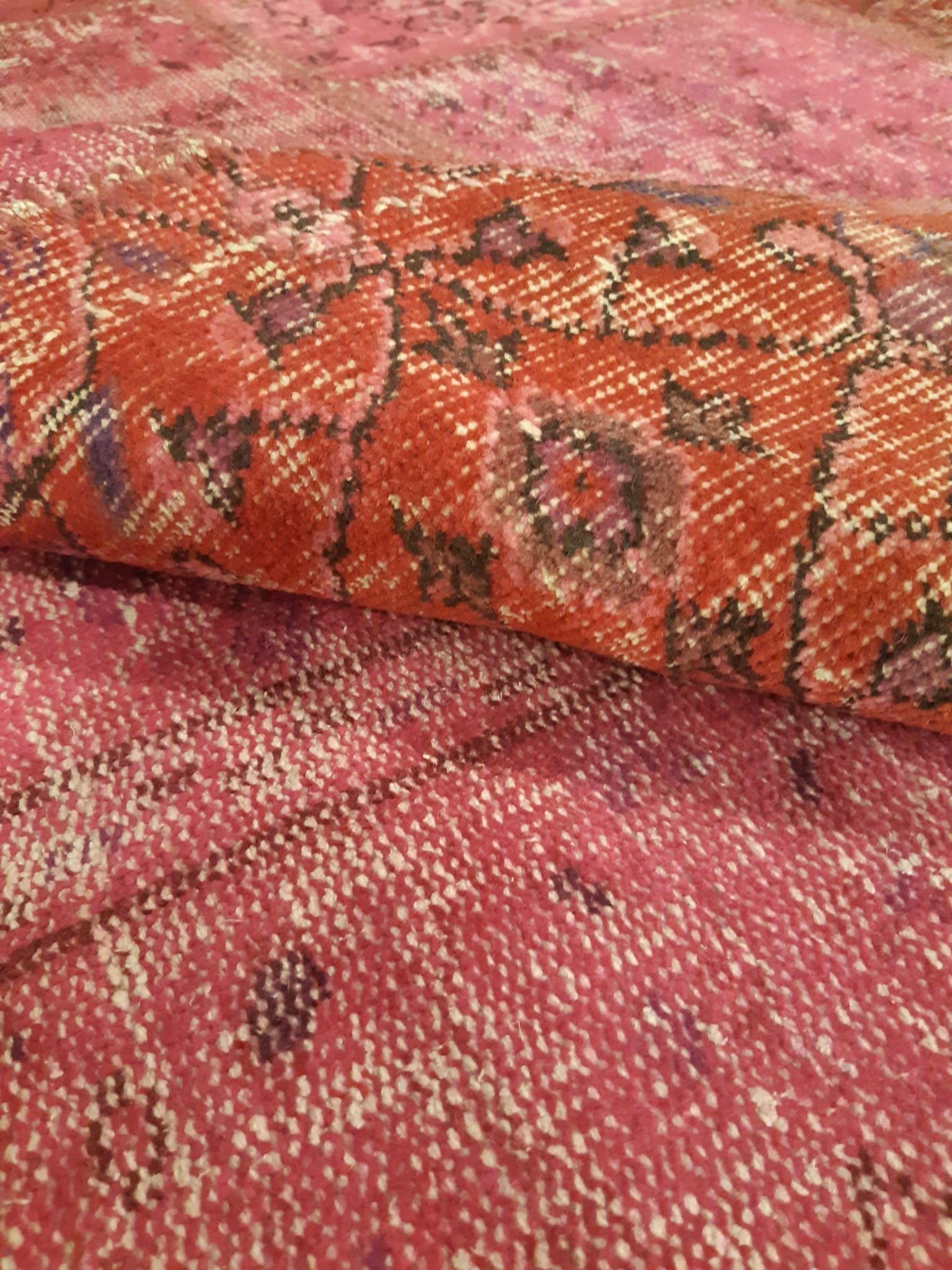 Handmade Wool Turkish Patchwork Rug: Vintage Pink Bohemian Area Rug (5.6x8)