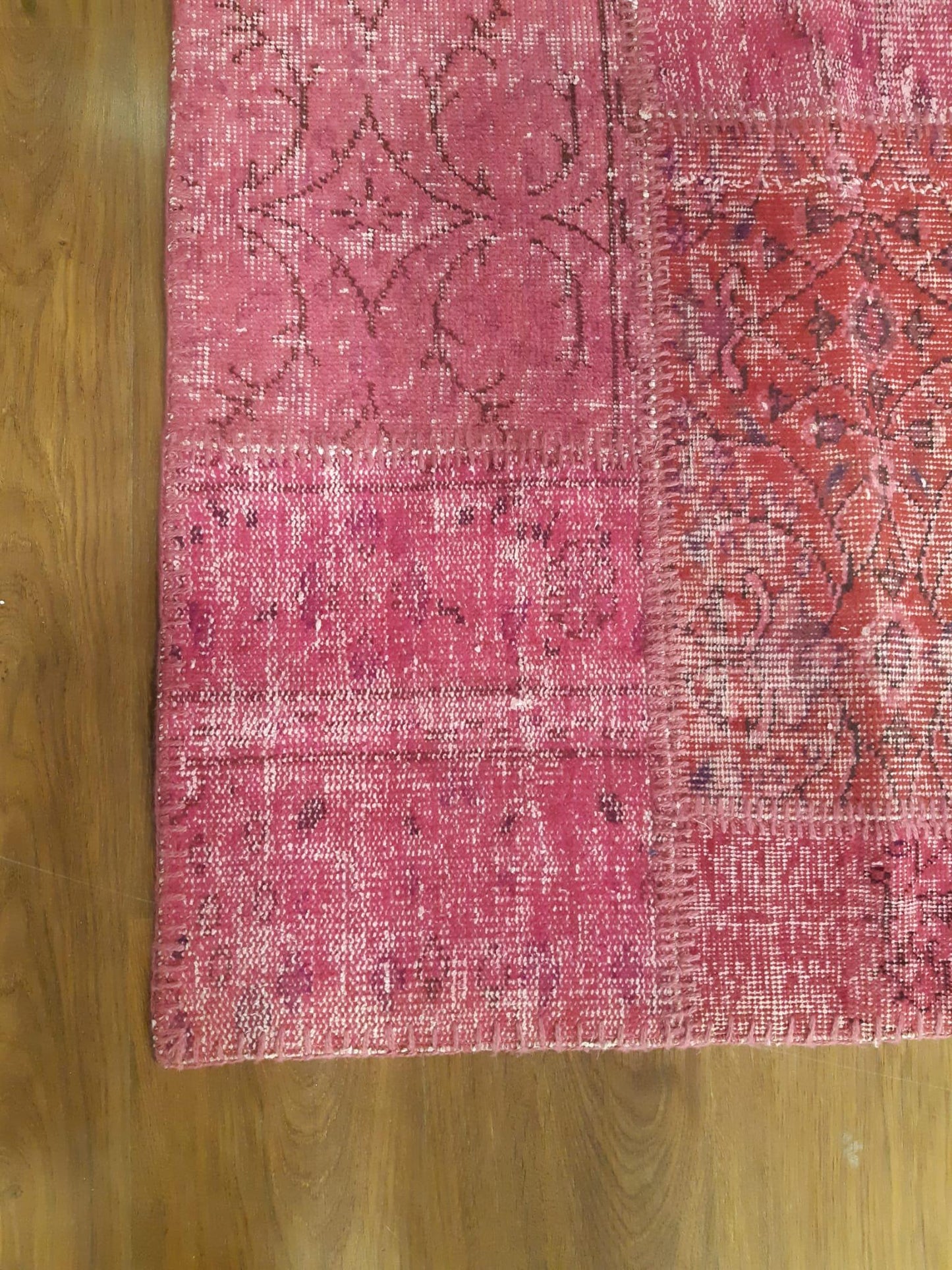 Handmade Wool Turkish Patchwork Rug: Vintage Pink Bohemian Area Rug (5.6x8)