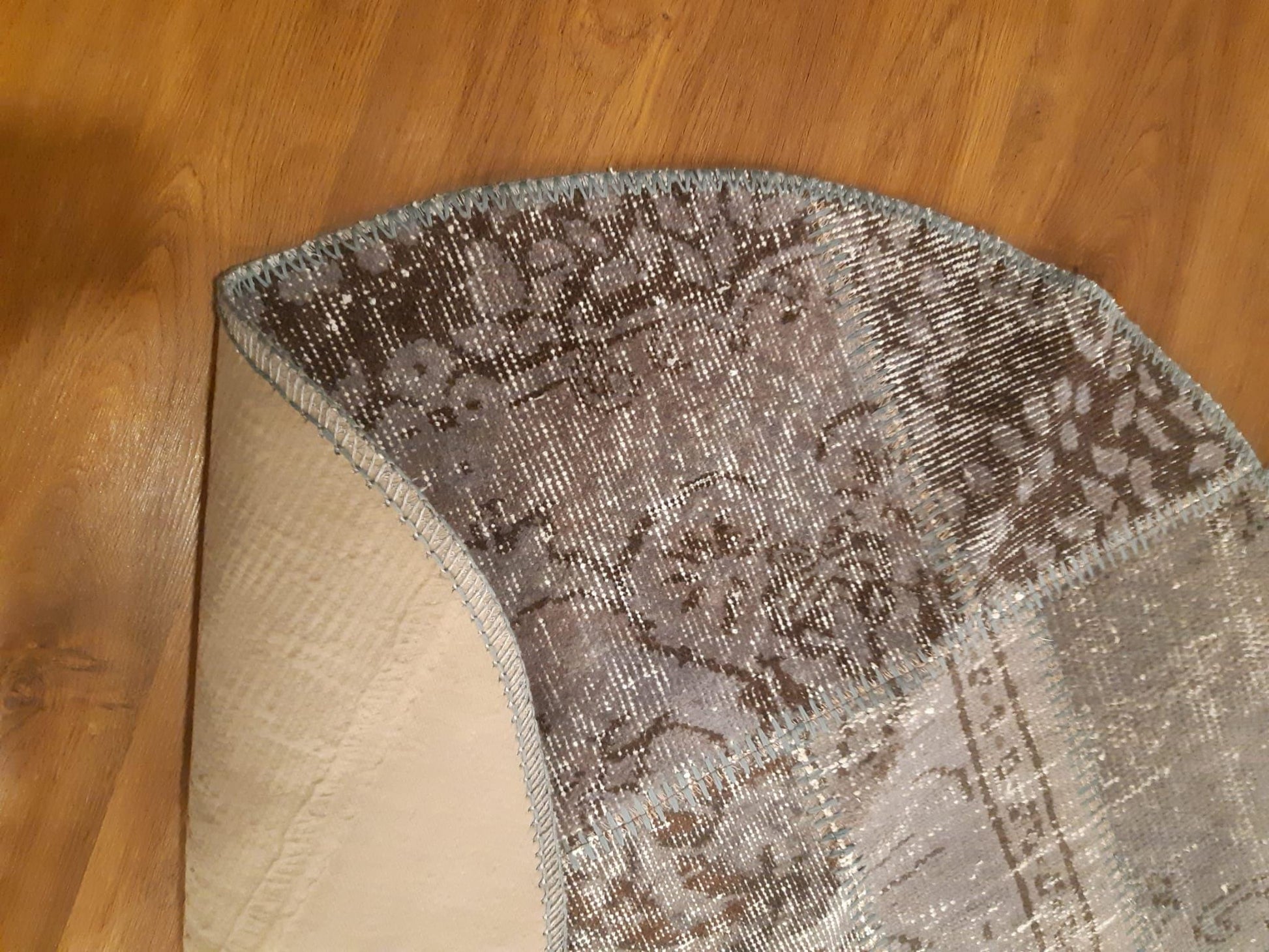 Handmade Wool Turkish Rug: 3.7 ft Round Patchwork Bohemian Area Rug